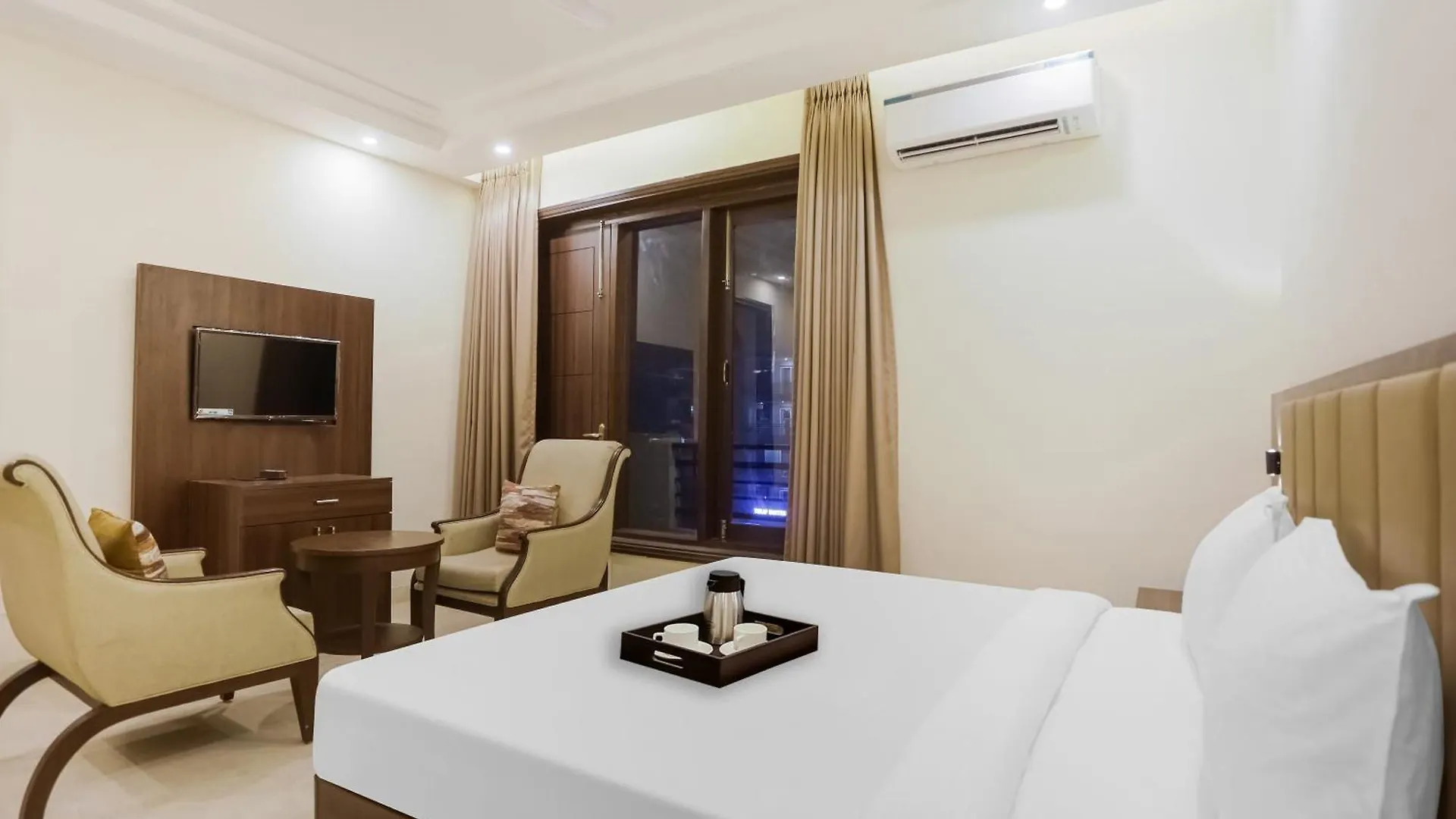 Super Townhouse Akshay Hotel Gurgaon