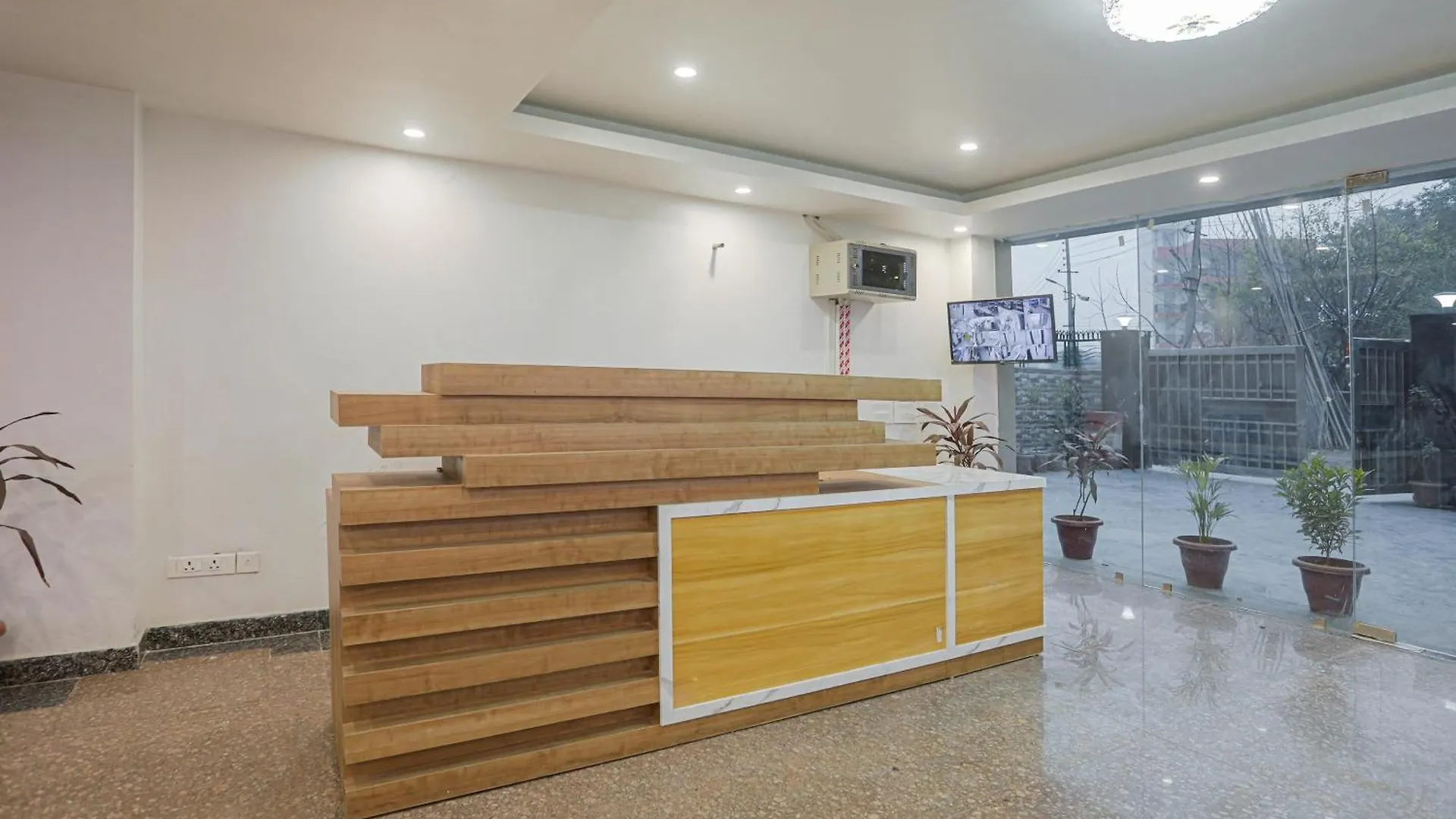 Super Townhouse Akshay Hotel Gurgaon